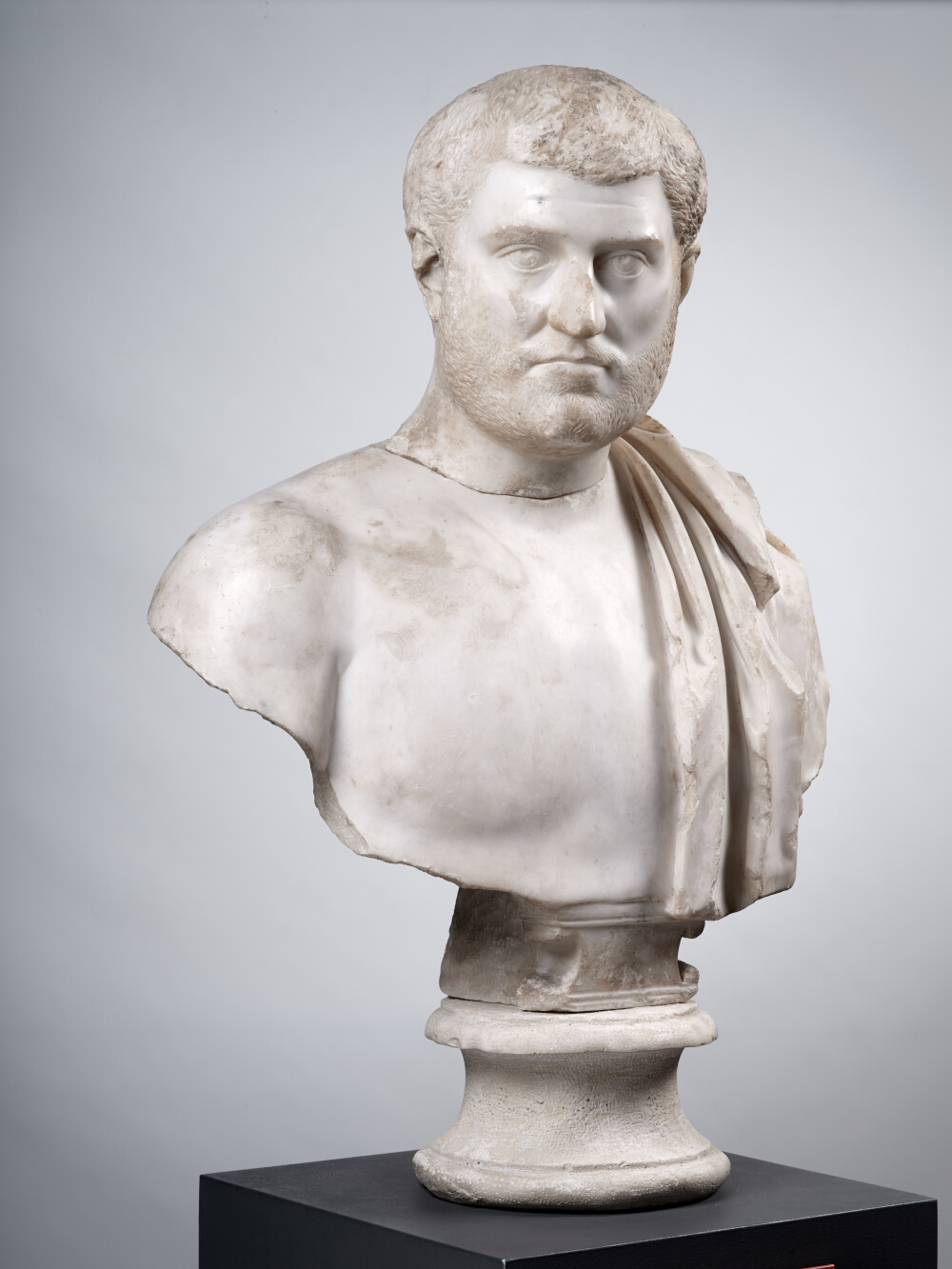 Buste d’homme héroïsé