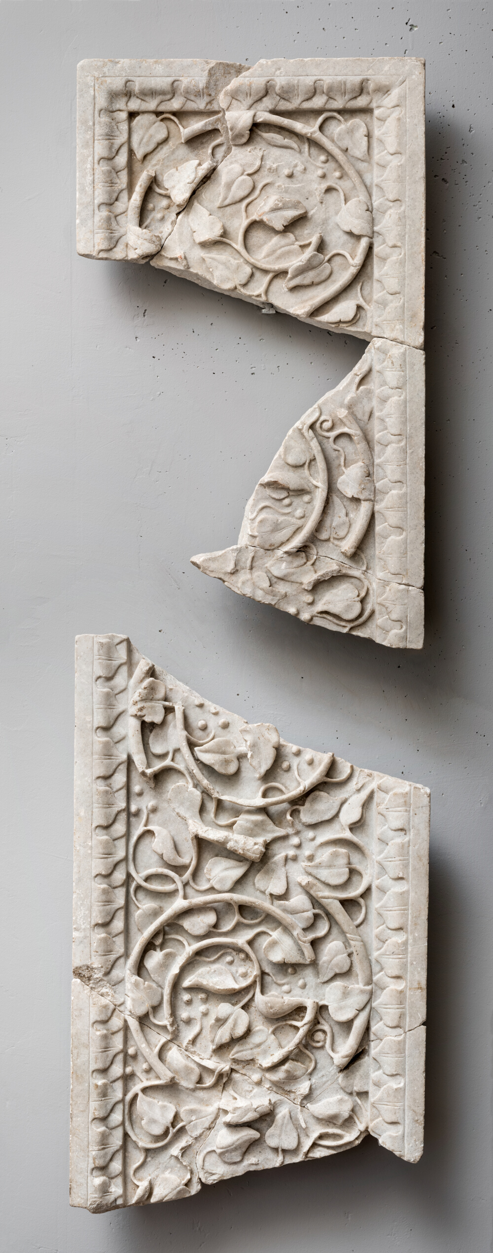 Fragment d’un pilastre ou d’un jambage de porte