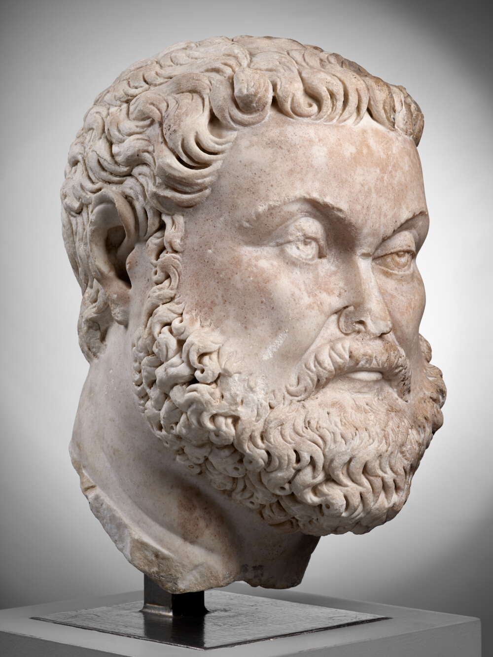 Tête quasi colossale de Maximien Hercule