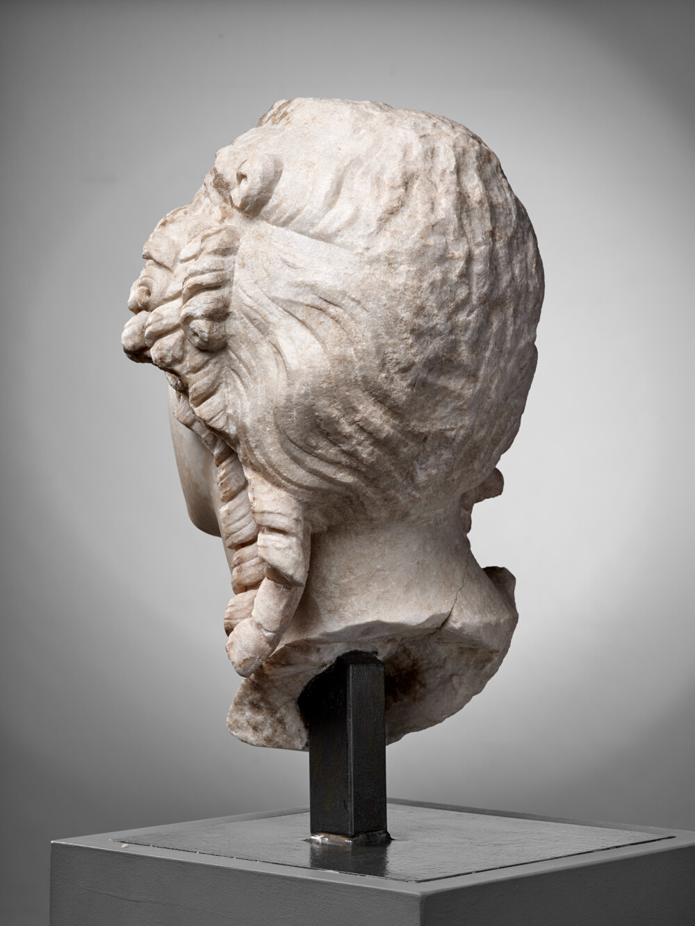 Tête de divinité (Isis ?)