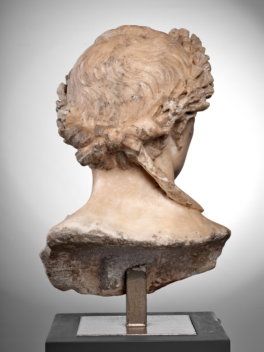 Buste d’Auguste couronné de chêne