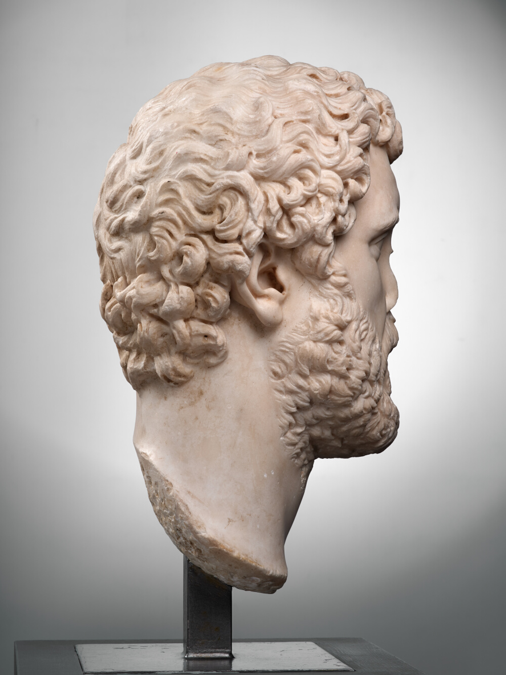 Tête d’Antonin le Pieux