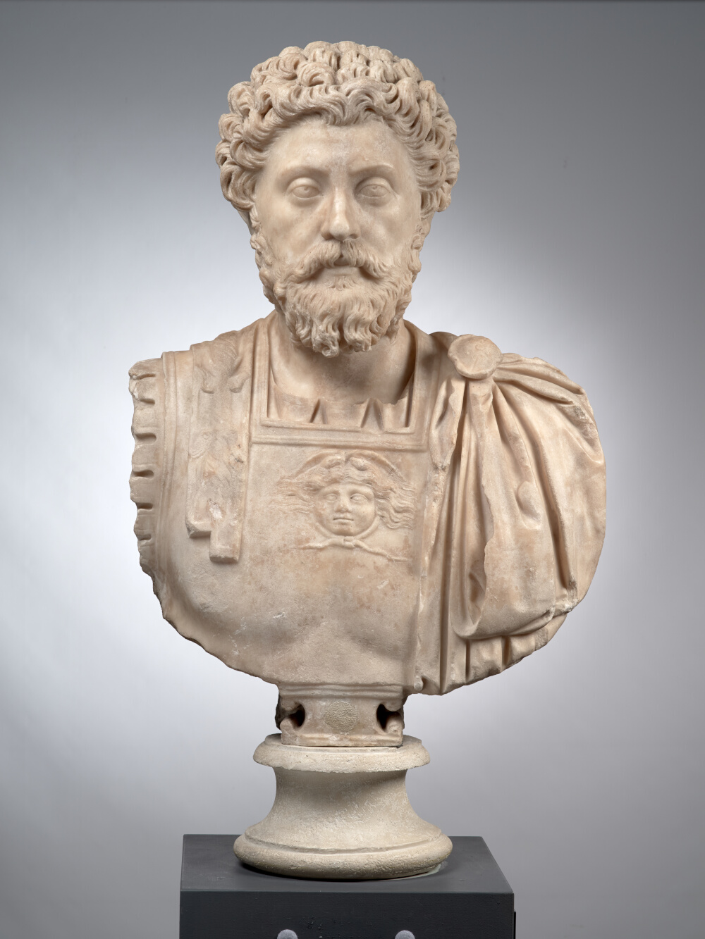 Buste cuirassé de Marc Aurèle âgé